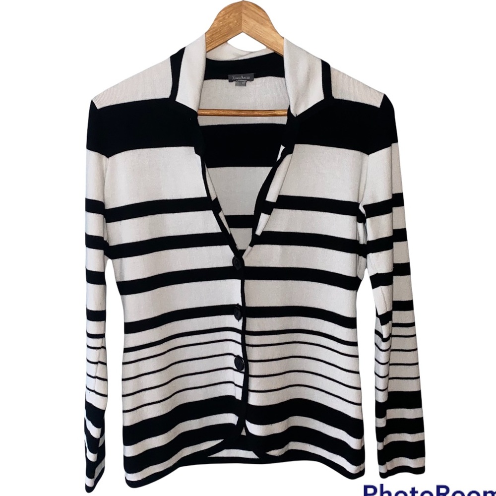 Neiman Marcus button down cardigan